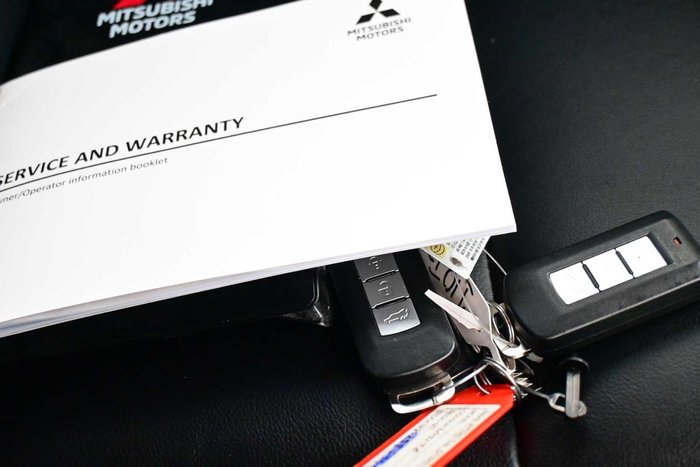 2025 Mitsubishi Pajero Sport GLS