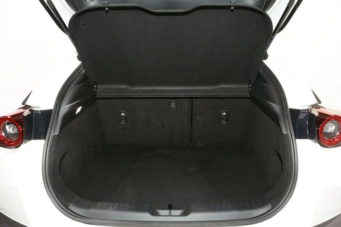 2022 Mazda MX-30 G20e Evolve