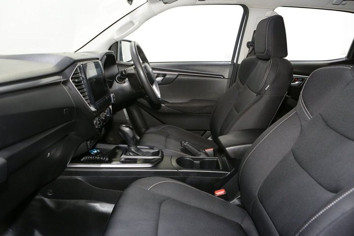 2022 Isuzu D-MAX LS-M