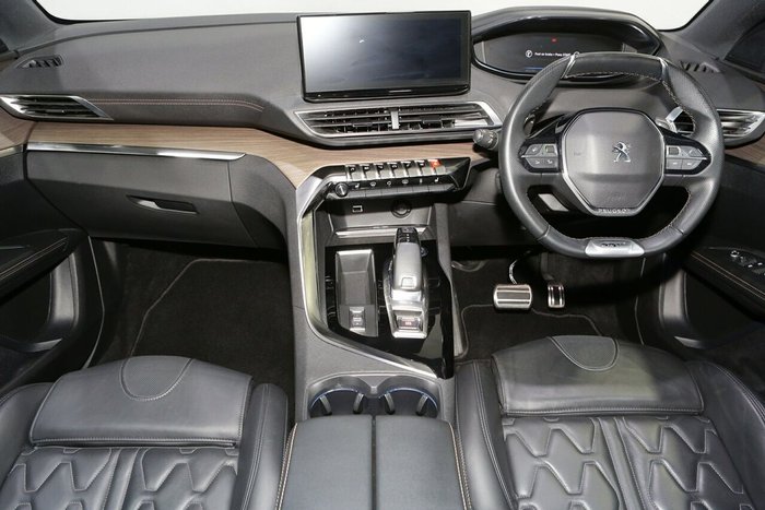 2021 Peugeot 5008 GT