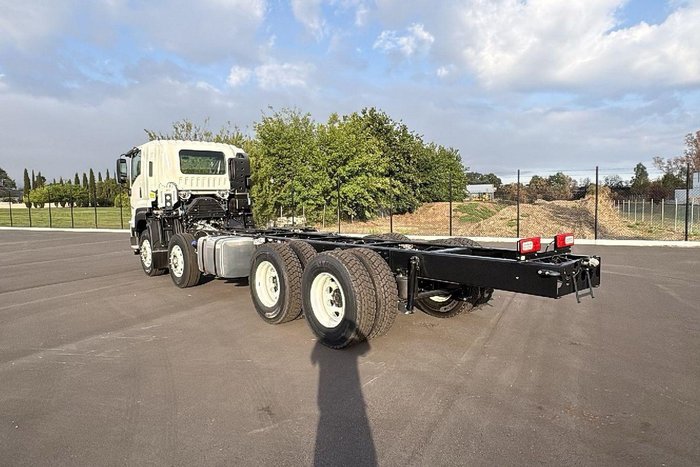 2025 Isuzu F Series FYJ 320-255 AT R60