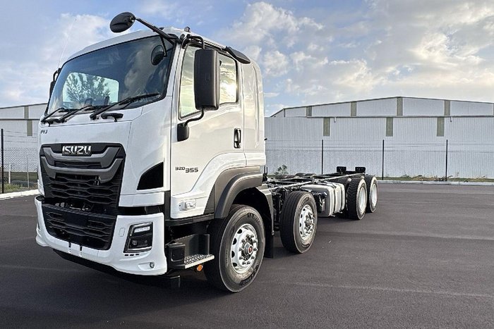 2025 Isuzu F Series FYJ 320-255 AT R60