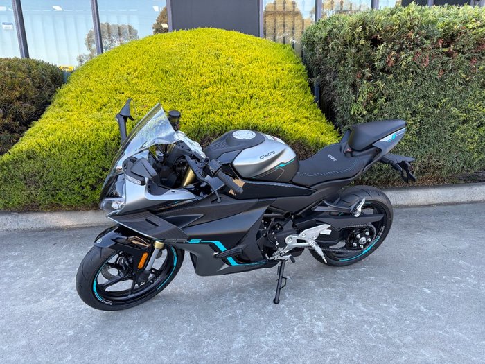 2026 CFMOTO 2026 CF MOTO 450CC 450SR-S