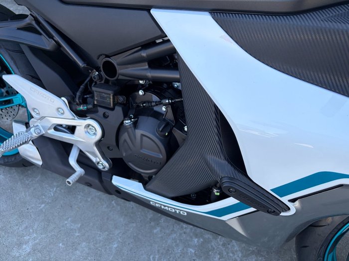 2026 CFMOTO 2026 CF MOTO 450CC 450SR-S