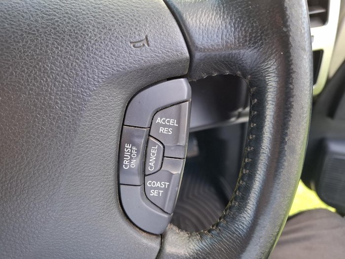 2013 Nissan Patrol ST Y61 4X4 Dual Range Desert Gold