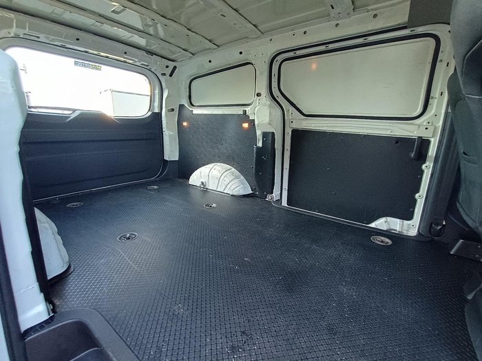 2022 LDV G10 +