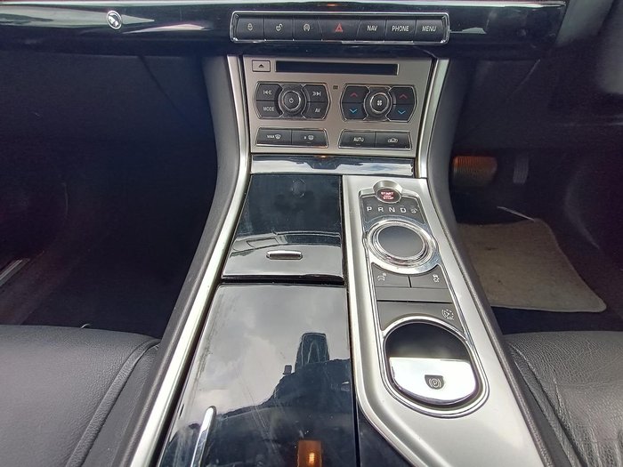 2014 Jaguar XF Premium Luxury X250 MY14 Polaris White