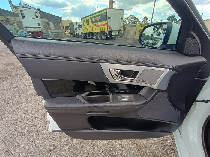 2014 Jaguar XF Premium Luxury X250 MY14 Polaris White