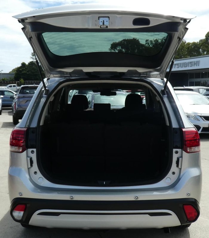 2021 Mitsubishi Outlander ES