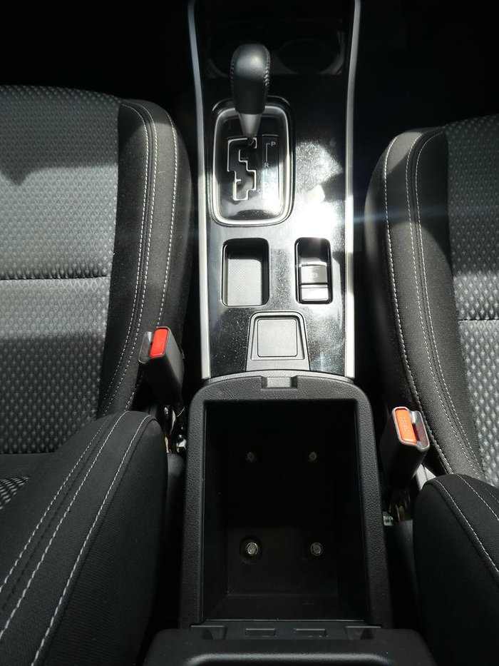 2021 Mitsubishi Outlander ES