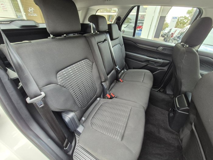 2025 Ford Everest Ambiente