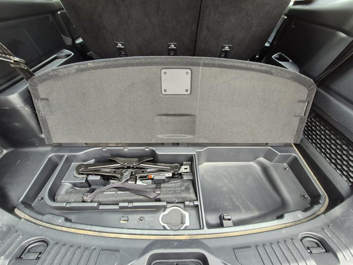 2025 Ford Everest Ambiente