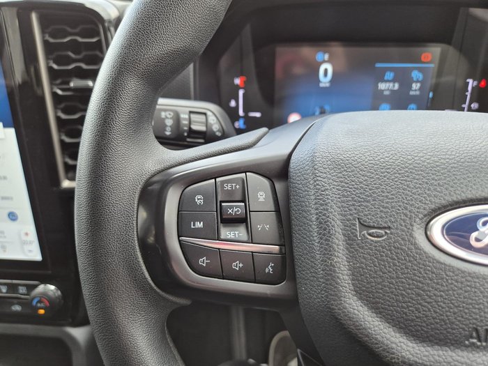 2025 Ford Everest Ambiente