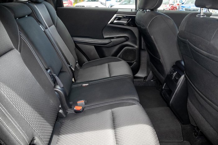 2024 Mitsubishi Outlander ES