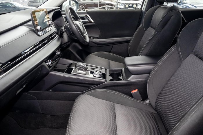 2024 Mitsubishi Outlander ES