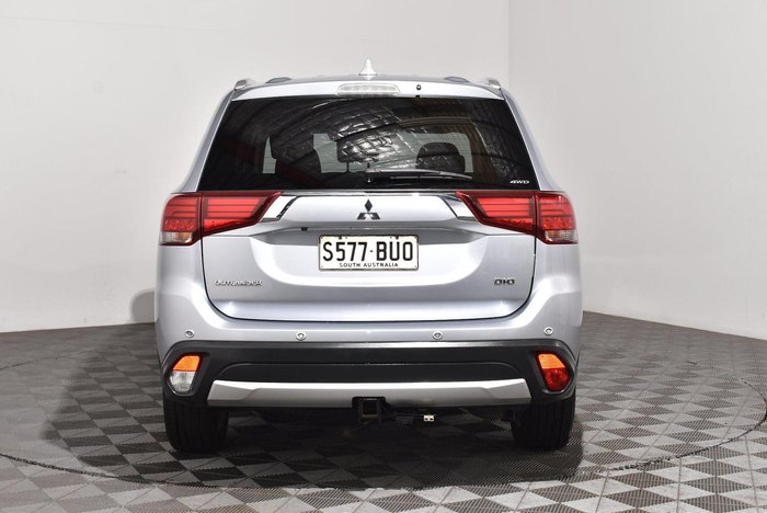 2017 Mitsubishi Outlander LS Safety Pack