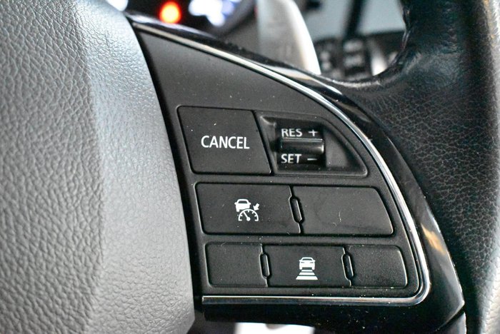 2017 Mitsubishi Outlander LS Safety Pack