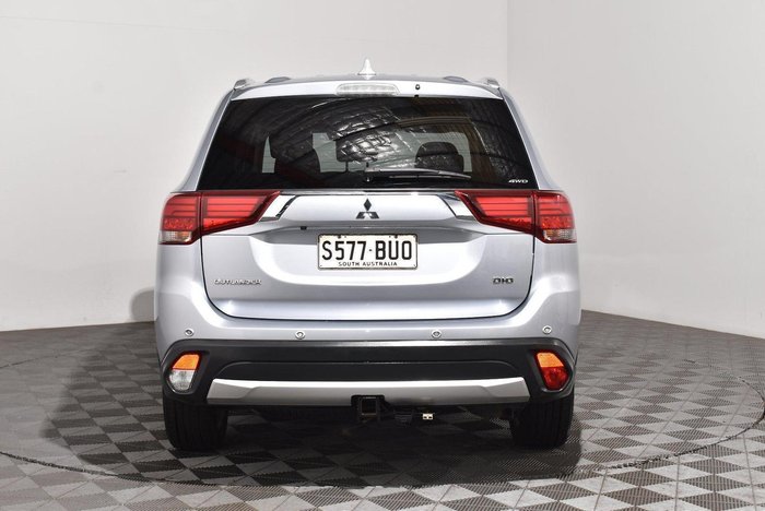 2017 Mitsubishi Outlander LS Safety Pack