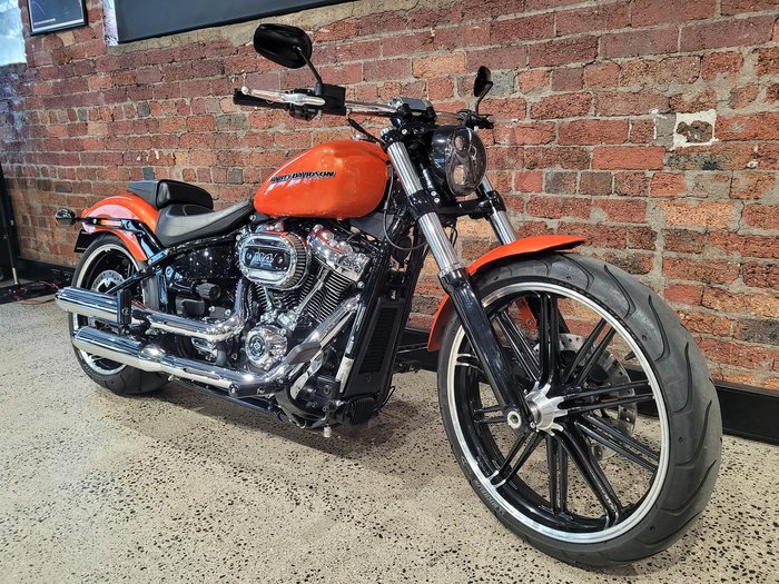 Harley-Davidson Breakout 114 (FXBRS) Softail