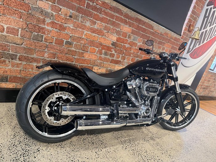 Harley-Davidson Breakout 114 (FXBRS) Softail