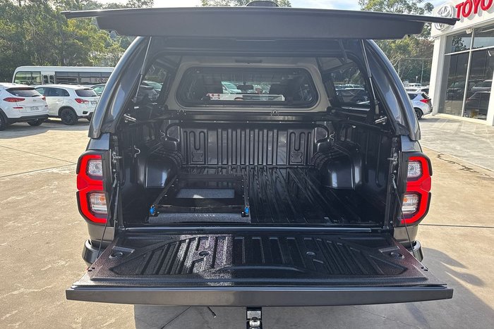 2017 Toyota Hilux SR5