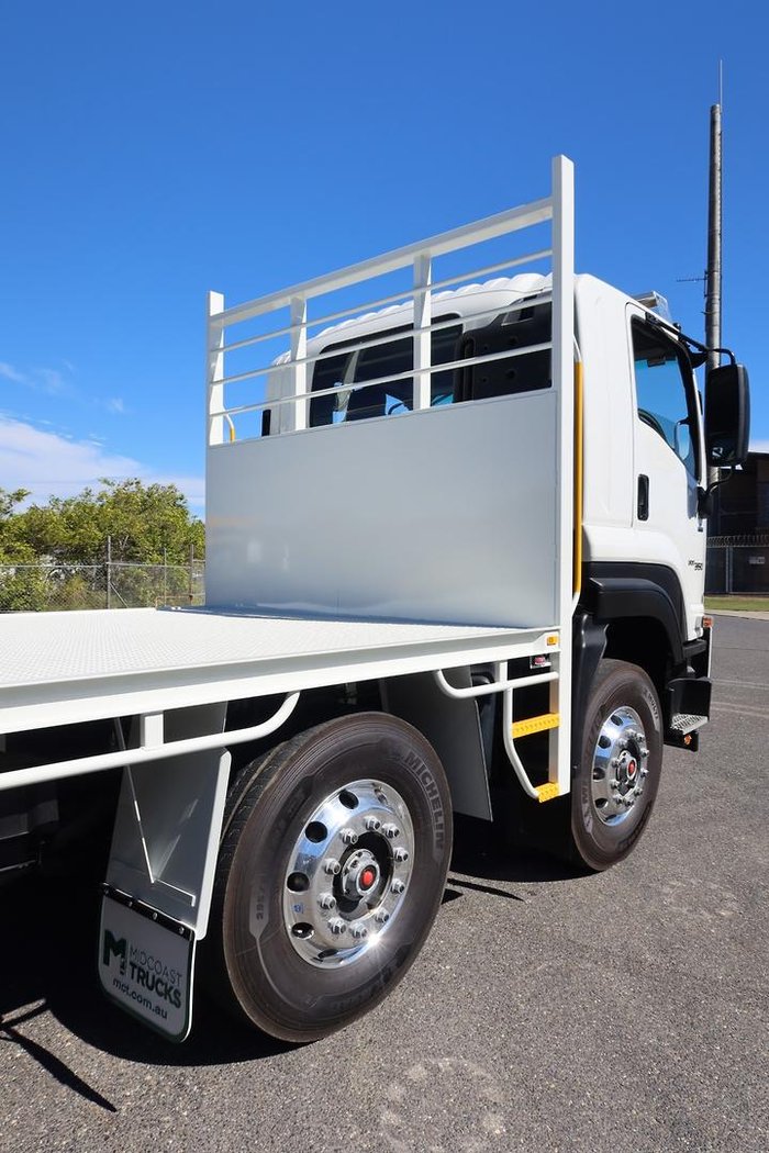 2025 Isuzu F Series FYJ300-350