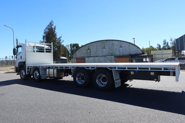 2025 Isuzu F Series FYJ300-350