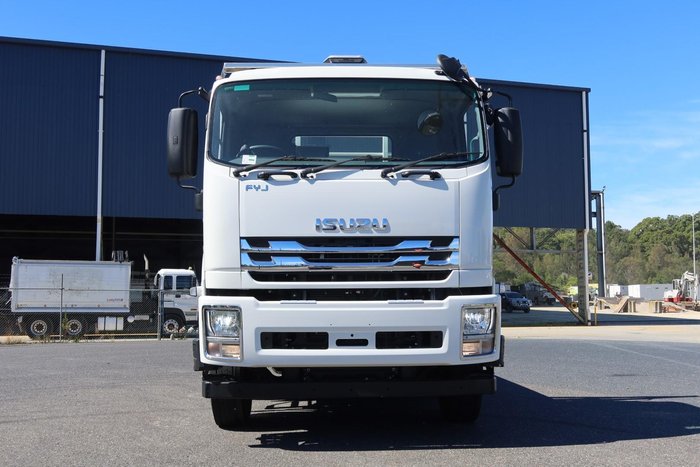2025 Isuzu F Series FYJ300-350