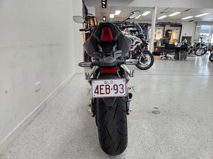 2024 Honda CB650R Red