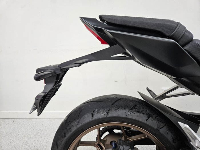 2024 Honda CB650R Red