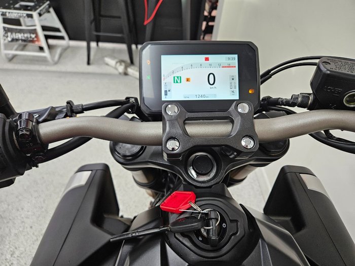 2024 Honda CB650R Red