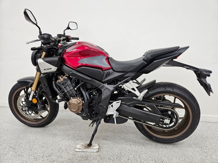 2024 Honda CB650R Red