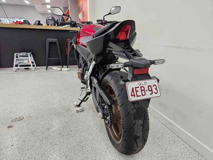 2024 Honda CB650R Red