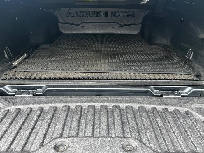 2019 Mitsubishi Triton Toby Price Edition