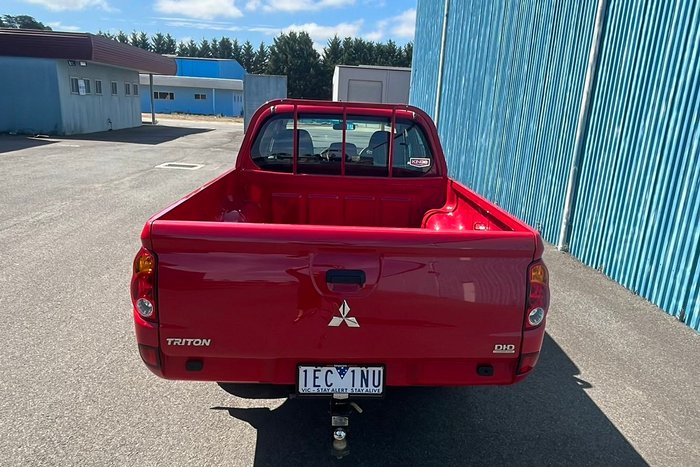 2014 Mitsubishi Triton GLX