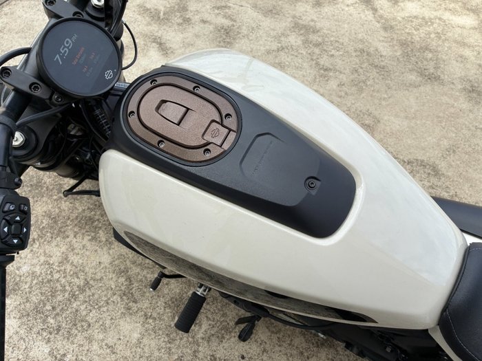 2020 Suzuki V-STROM 1050 (DL1050RQ) Black