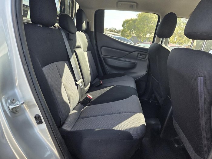 2015 Mitsubishi Triton GLX