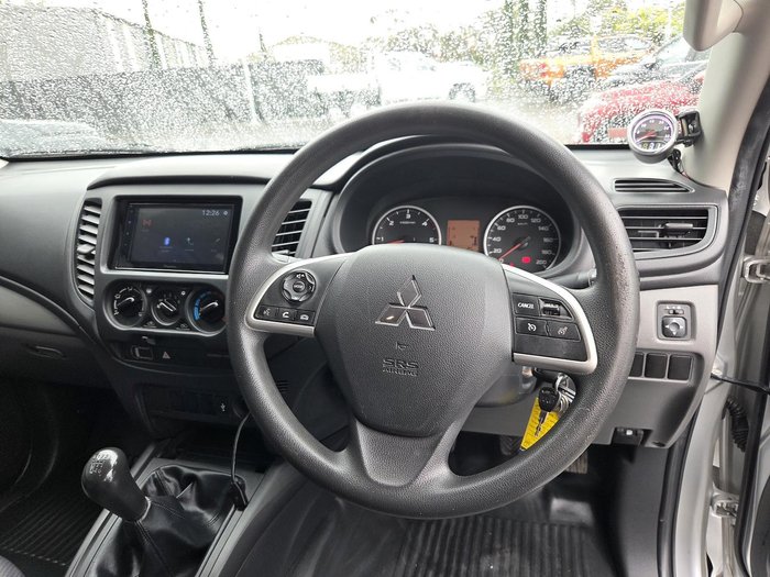 2015 Mitsubishi Triton GLX