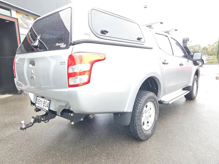 2015 Mitsubishi Triton GLX