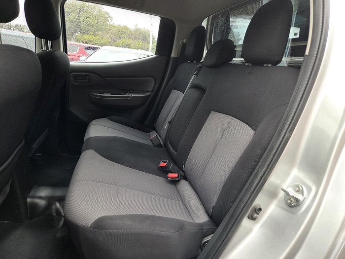 2015 Mitsubishi Triton GLX