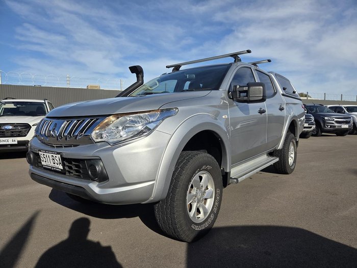 2015 Mitsubishi Triton GLX