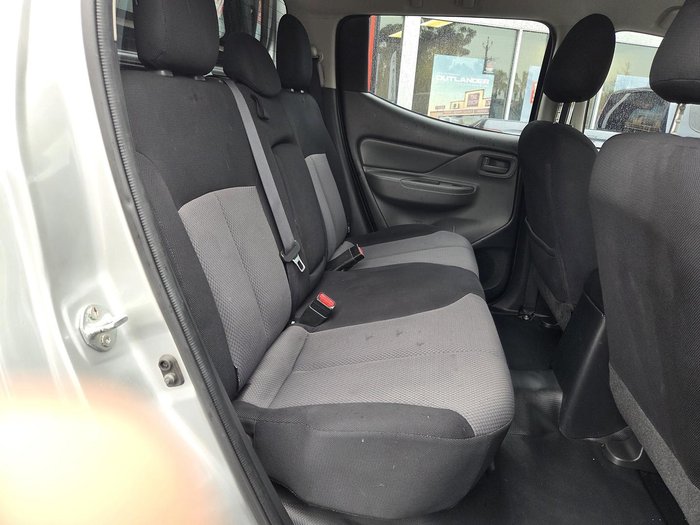 2015 Mitsubishi Triton GLX