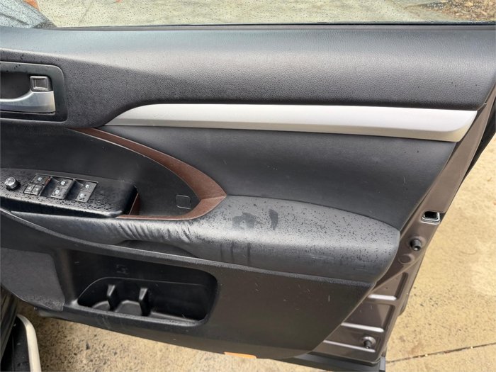 2014 TOYOTA KLUGER GXL (4x2) GSU50R Grey