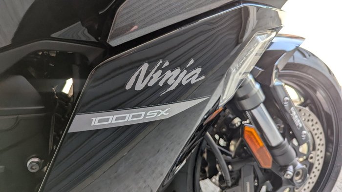 2021 Kawasaki NINJA 1000SX Black