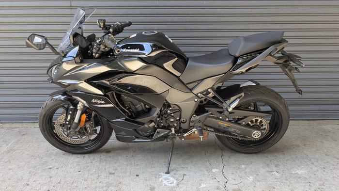 2021 Kawasaki NINJA 1000SX Black