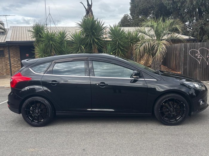 2011 Ford Focus Sport LW Panther Black