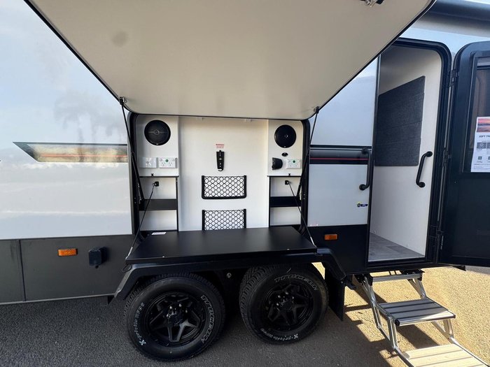 2026 Traveller 20' Traveller Track Save $8,599 Was $85,990