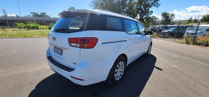 2017 Kia Carnival S