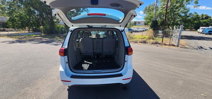2017 Kia Carnival S