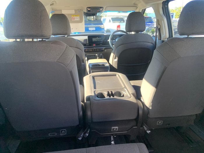 2024 Kia Carnival S